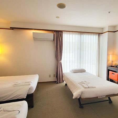 Hotel City Court Наха Екстериор снимка
