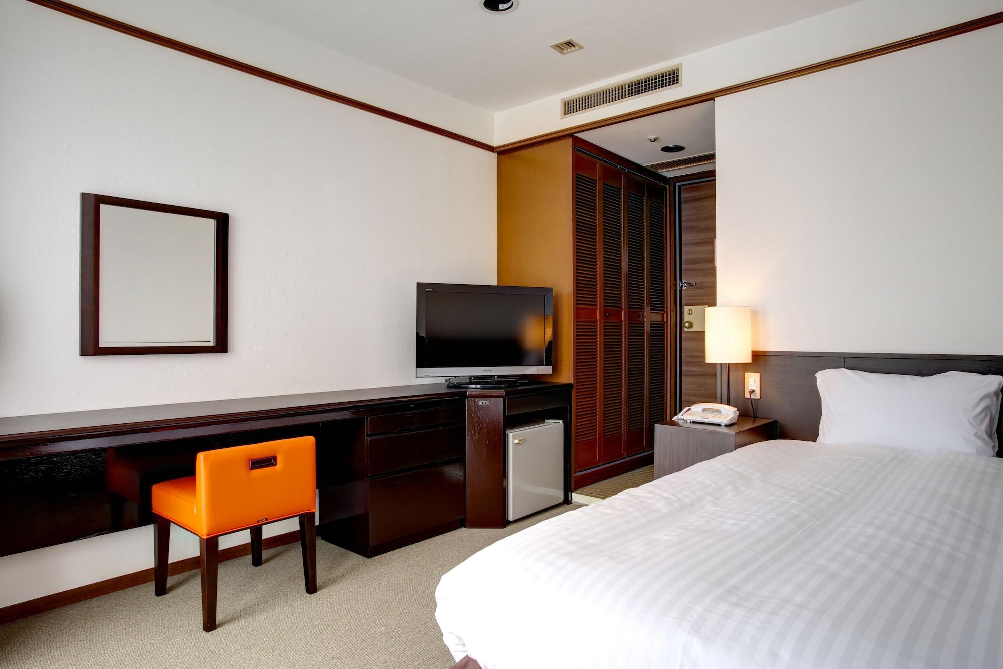 Hotel City Court Наха Екстериор снимка