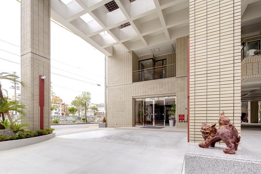 Hotel City Court Наха Екстериор снимка